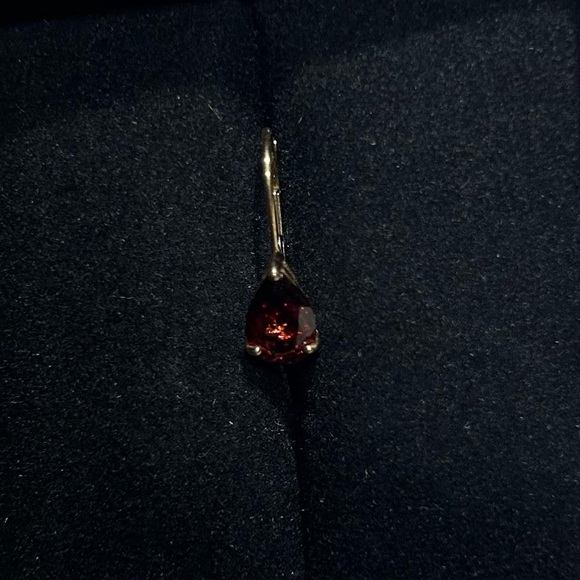Elegant garnet 14k gold Earrings - Picture 2 of 5